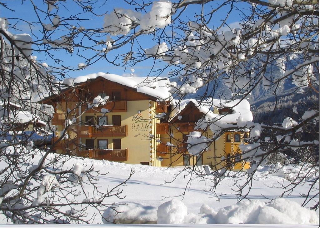Gaia Residence Hotel Mezzana  Exterior photo